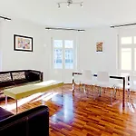 Comfort By Livingdowntown Διαμέρισμα *